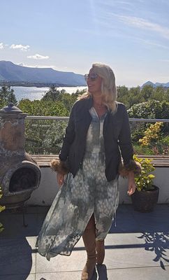 Hovedbilde Cielle IW Long Dress -Green Illuminating Florals 