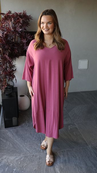 Sanna V-neck Dress –  camelia rose 