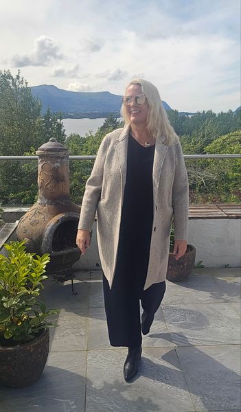 SCARLET WOOL COAT - black - ca.15 sept