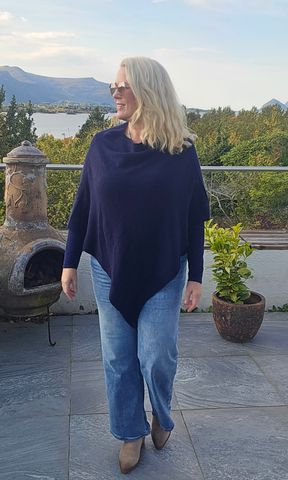 Hovedbilde MAELLE PONCHO (hj13715) - navy blue