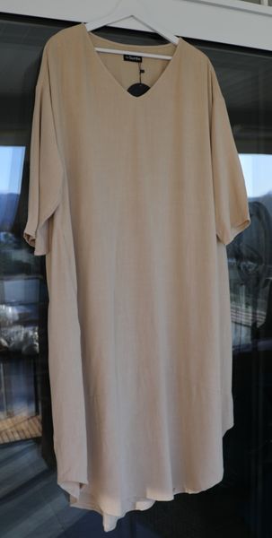 Sanna V-neck Dress –  sand - kun l/xl