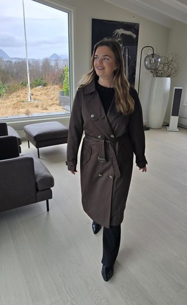 AUDREY TRENCH COAT (LANG) - brown - ca. 1 mai levering
