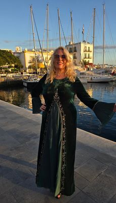 Hovedbilde ALVA VELVET DRESS - smaragdgr&oslash;nn 