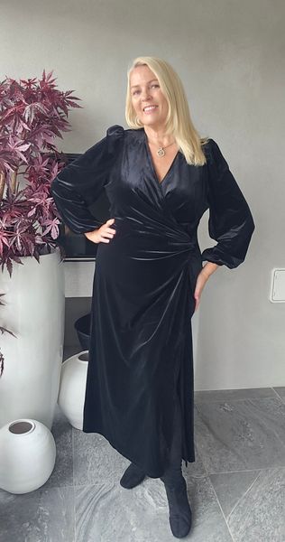 SERAFINA DRESS – Black Velvet - ca.15 sept levering