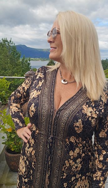 Lauren Long Dress - black/gold - ca.1 oktober levering