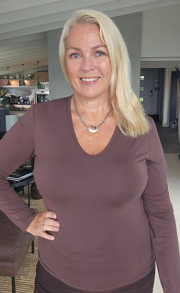 Secret Long Sleeve – V-neck - brown 