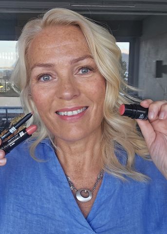 Hovedbilde GLØD på 1-2-3 ! Stick blush & leppestift