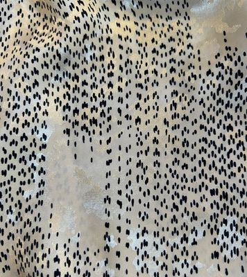 Hovedbilde Addison Blouse - In Wear - Dotted Surface Neutral ...