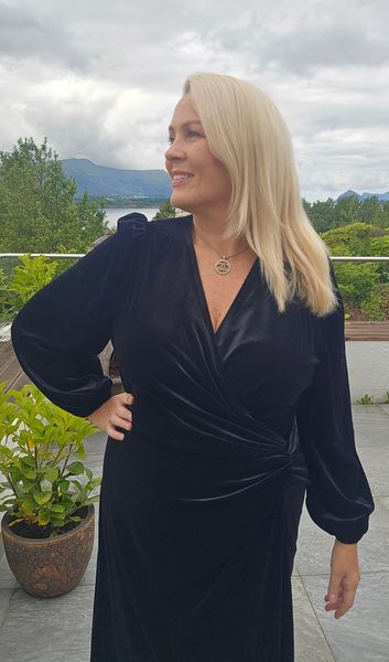 SERAFINA DRESS – Black Velvet - ca.15 sept levering