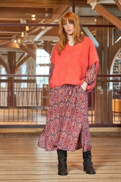 BJOERK Knitted V-Neck Vest ( 1224 ) – coral -