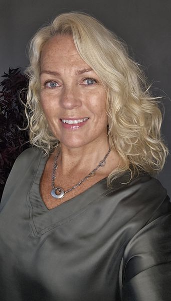 Mille S/S Blouse ( cmb111)-kort erm - army - kun  m