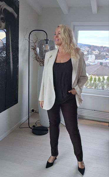 BIANCA BLAZER & ALINE PANTS
