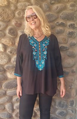 Hovedbilde SANTORO BLOUSE – BLACK & TURQUOISEGR&Oslash;NN